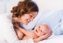 Baby sitting: o tendință în modă sau un ajutor real pentru colici și gaze
