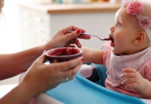 Împărțirea responsabilității în nutriție: cum să înveți un copil să simtă foamea de la 6 luni